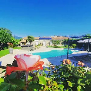 https://la-babounette.hotels-rhonealpes.com